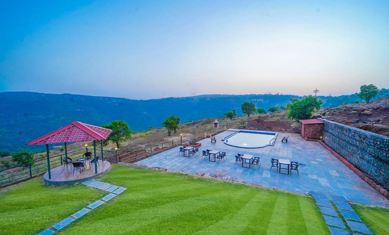 Trattino Resorts Panchgani Esterno foto