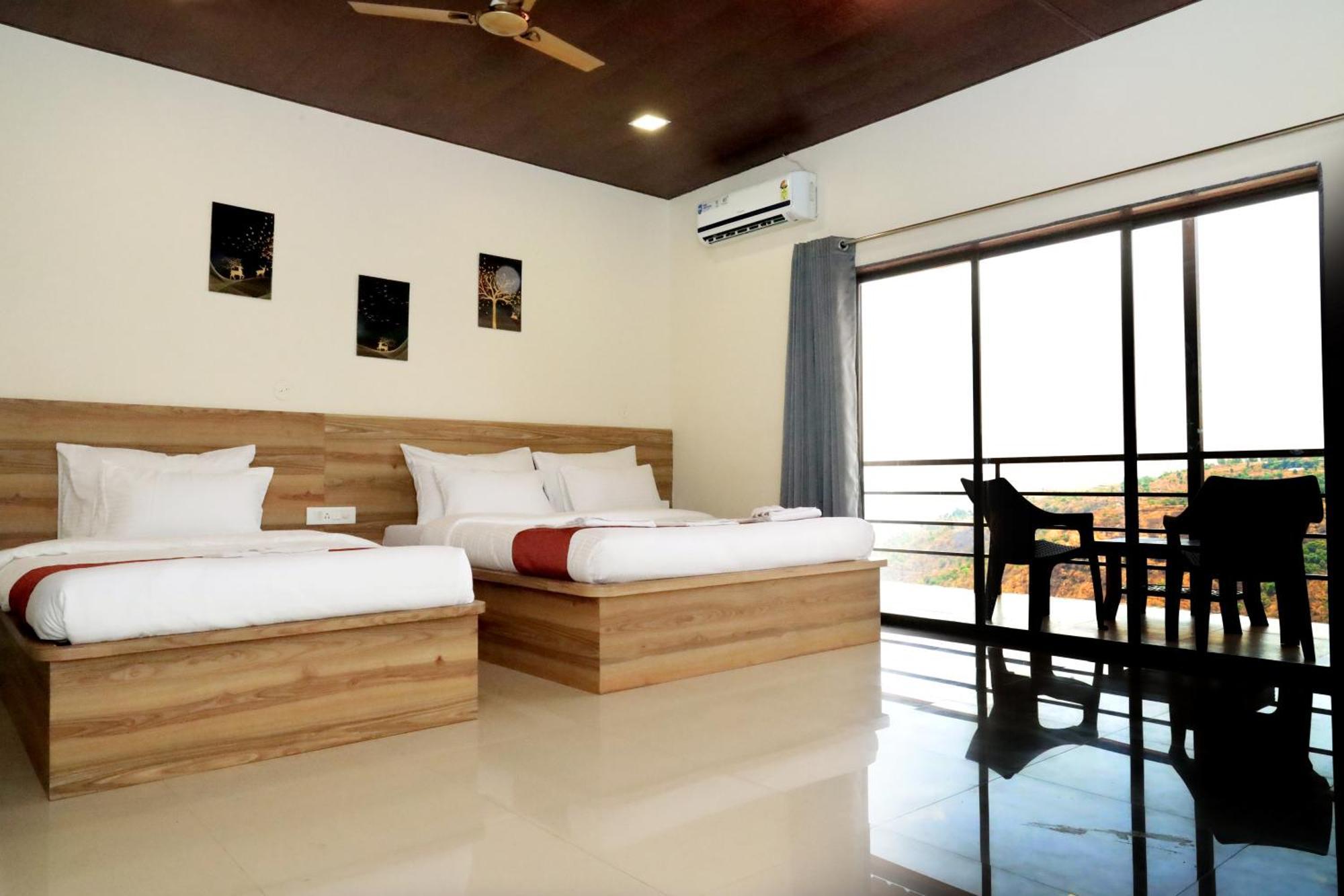 Trattino Resorts Panchgani Esterno foto