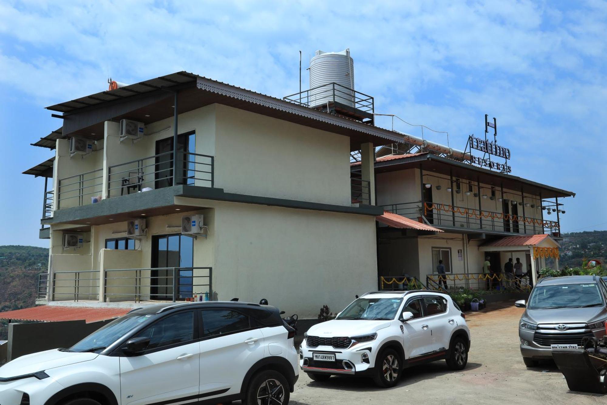 Trattino Resorts Panchgani Esterno foto