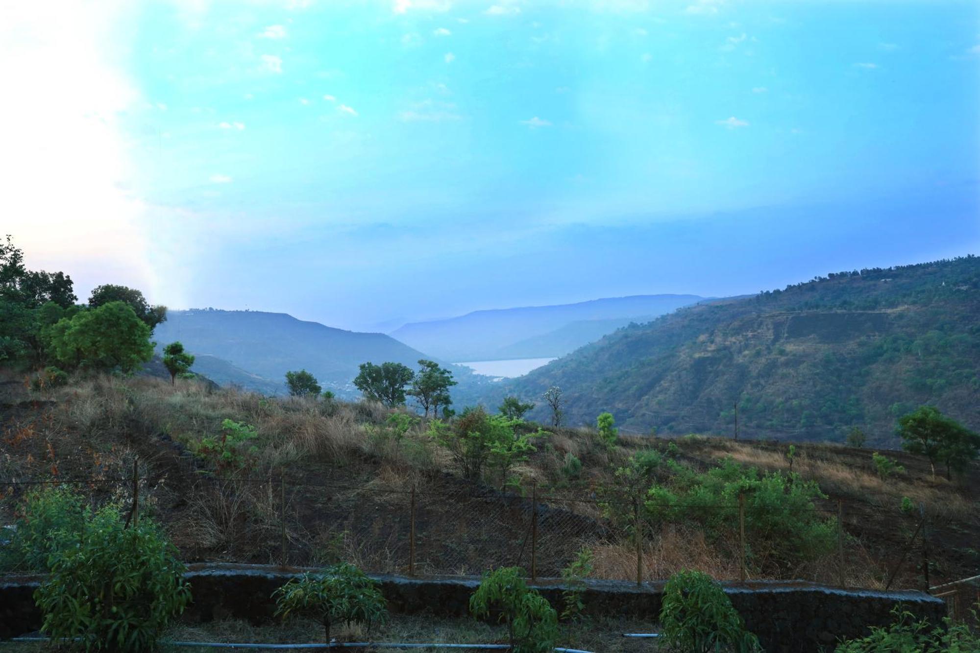 Trattino Resorts Panchgani Esterno foto